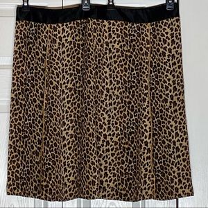 Chic Leopard animal print brown and black skirt size 22